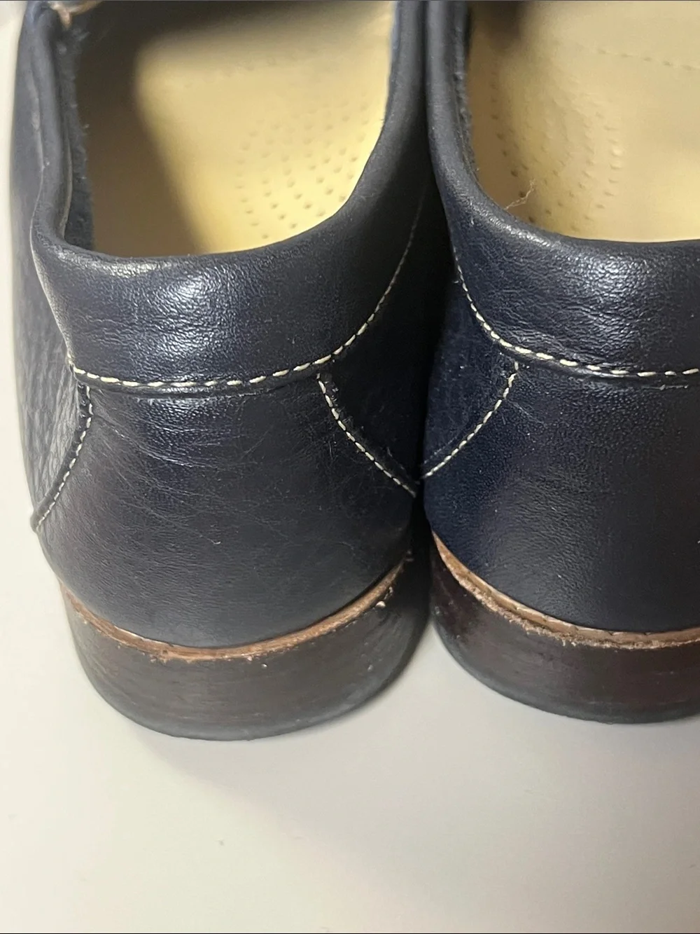 Women's 7.5 Navy Leather Penny Loafers with Contrast Stitching